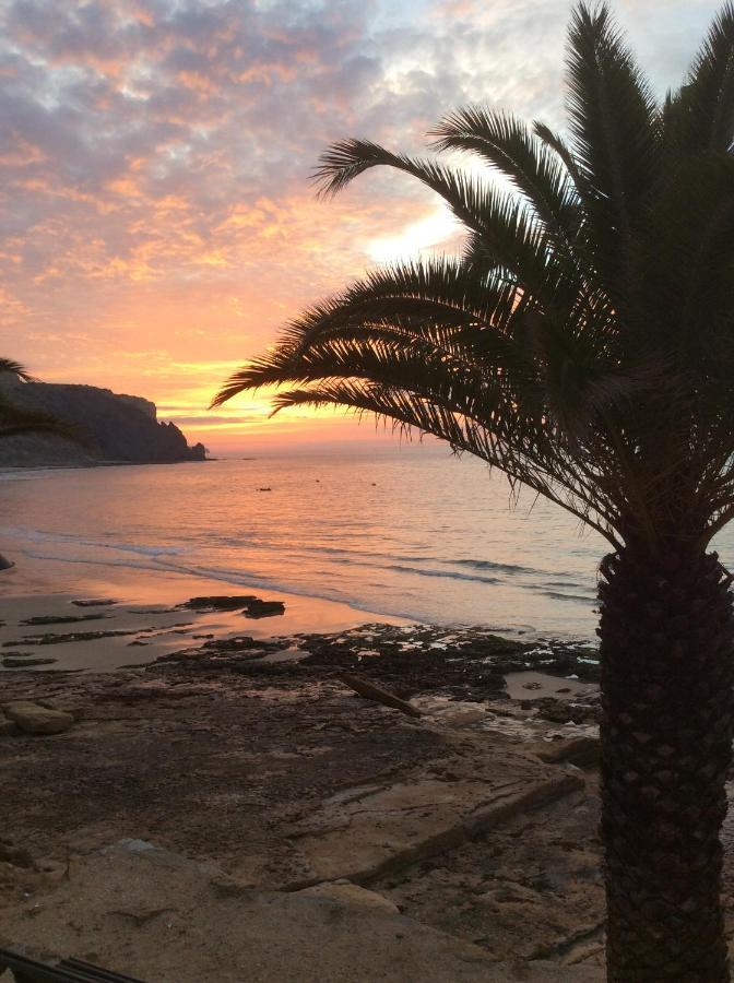 Beach Front/Waterside Apartment Praia Da Luz Exterior photo