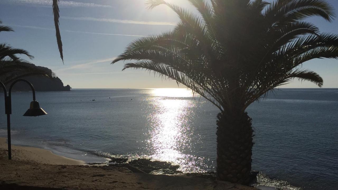 Beach Front/Waterside Apartment Praia Da Luz Exterior photo